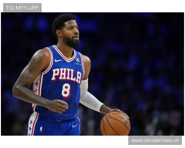 保罗·乔治家的冰箱里只有鸡胸肉和蛋白粉，连瓶可乐都找不到