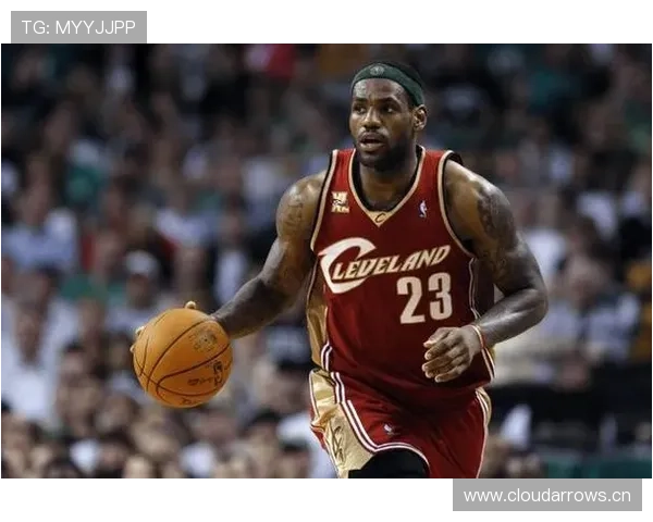 突破撕裂勇士防线，詹姆斯效率高于十年前